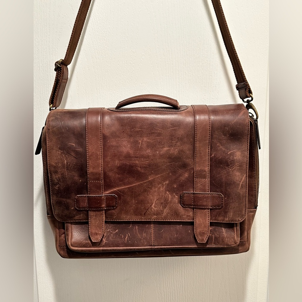 LadderBack 100% Leather Brown Rugged & Rustic Design Laptop Messenger Bag - Picture 5 of 16